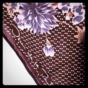 Oscar de la Renta scarf